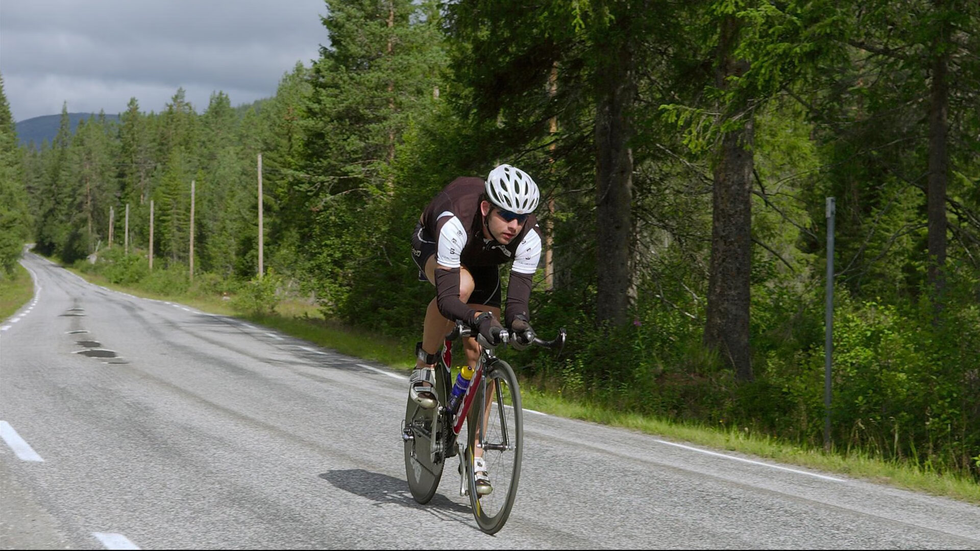 爱游戏app下载-“埃尔斯·霍斯特成为南非橄榄球队的防守标杆”